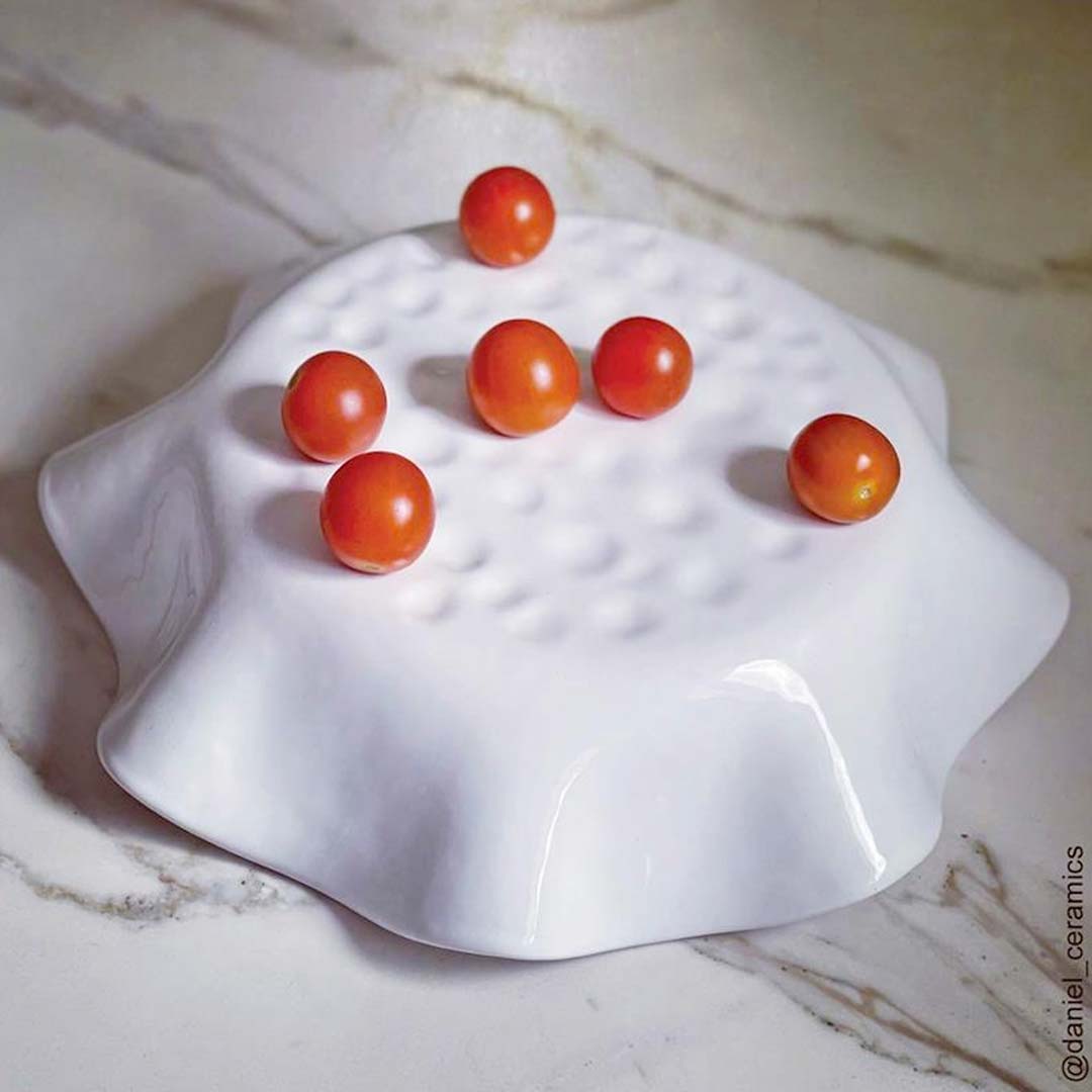 Terres blanches grès et faïences fines Product - White Gloss Antique Tencer Mestizaje Chateau Floor